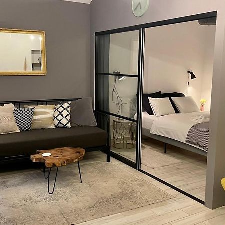 Apartments Santini ซาเกร็บ ภายนอก รูปภาพ