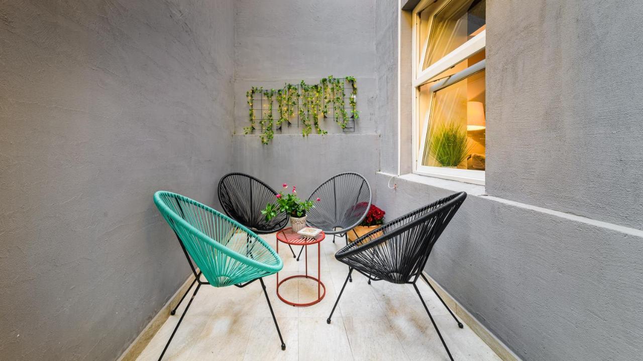 Apartments Santini ซาเกร็บ ภายนอก รูปภาพ